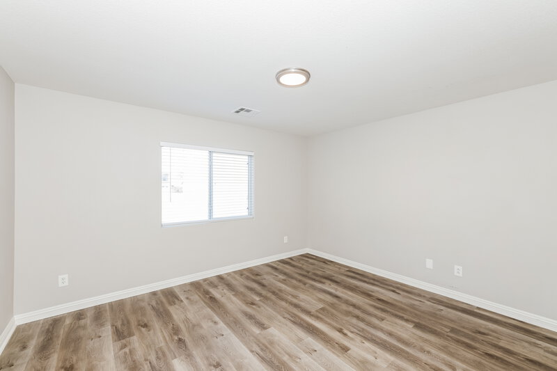 2,370/Mo, 5084 Tunnel Falls Dr Las Vegas, NV 89141 Main Bedroom View 2