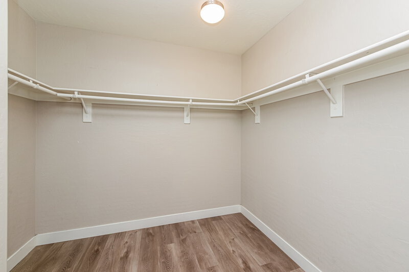 2,115/Mo, 6209 Govett Crescent Ct Las Vegas, NV 89130 Walk In Closet View