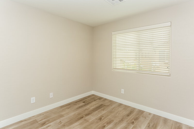 3,290/Mo, 6209 Govett Crescent Ct Las Vegas, NV 89130 Bedroom View 4