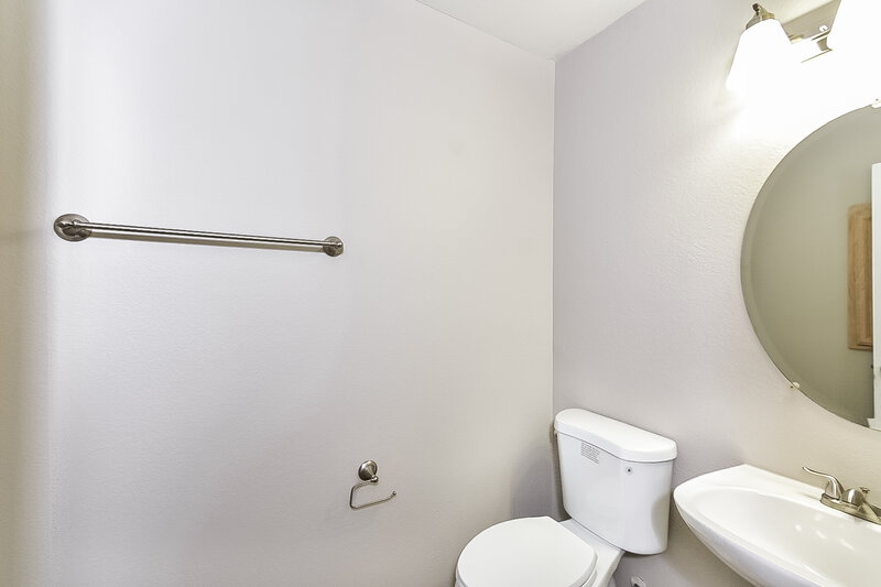 2,025/Mo, 3451 White Mission Dr Las Vegas, NV 89129 Bathroom View 2