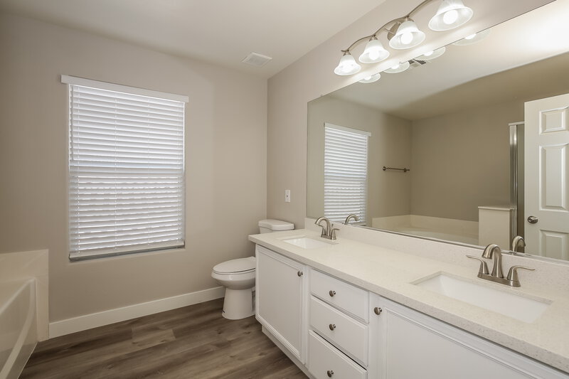 2,280/Mo, 3121 Cerone Ct Las Vegas, NV 89141 Bathroom View 2