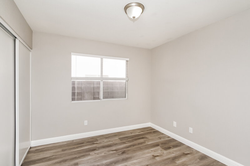 2,185/Mo, 716 Castlebridge Ave Las Vegas, NV 89123 Bedroom View 2