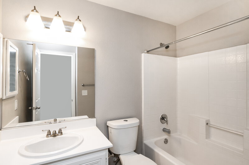 2,185/Mo, 716 Castlebridge Ave Las Vegas, NV 89123 Bathroom View