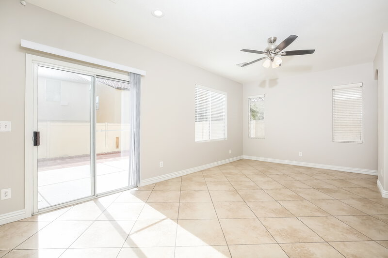 2,285/Mo, 7448 Bouquet Canyon St Las Vegas, NV 89139 Dining Room View