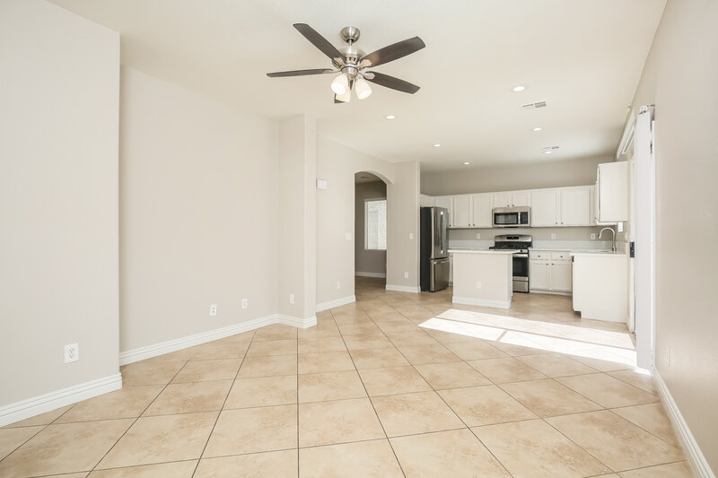 2,285/Mo, 7448 Bouquet Canyon St Las Vegas, NV 89139 Family Room View