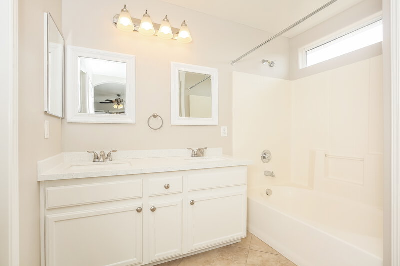 2,285/Mo, 7448 Bouquet Canyon St Las Vegas, NV 89139 Main Bathroom View