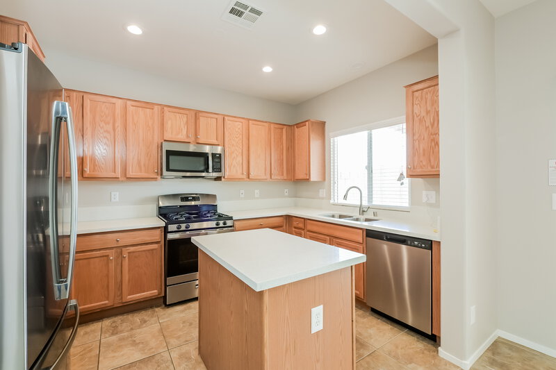 2,320/Mo, 8752 Brilliant Star Dr Las Vegas, NV 89178 Kitchen View 2