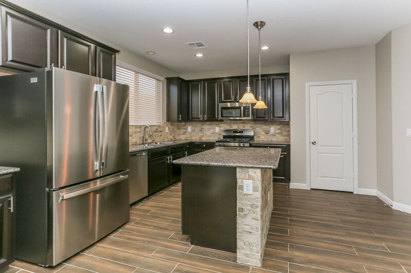 2,400/Mo, 7215 Mulberry Forest St Las Vegas, NV 89166 Kitchen View