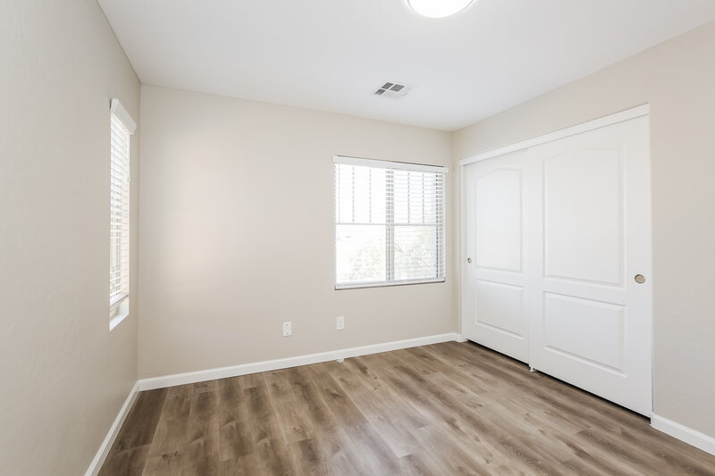 2,175/Mo, 7215 Mulberry Forest St Las Vegas, NV 89166 Bedroom View 2