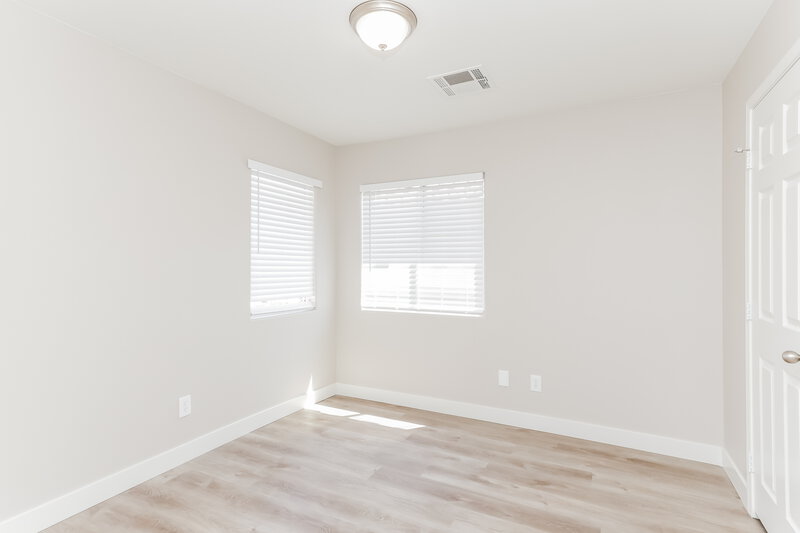 2,190/Mo, 6471 Brook Cottage Ln Las Vegas, NV 89122 Family Room View