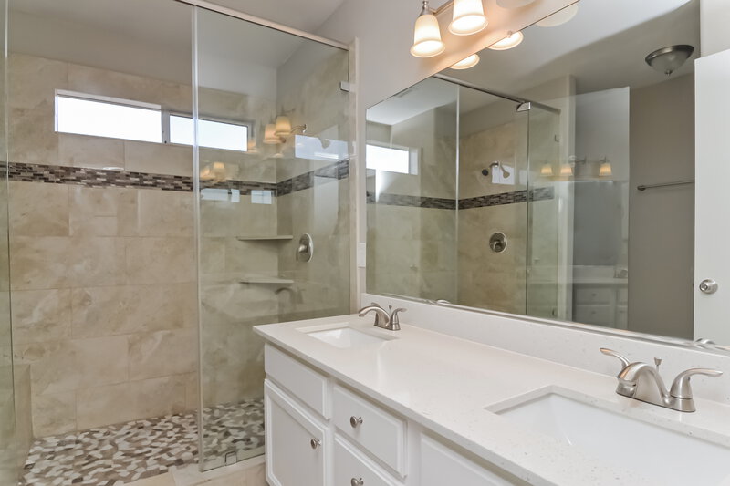 3,180/Mo, 156 Camino Capri Henderson, NV 89012 Main Bathroom View