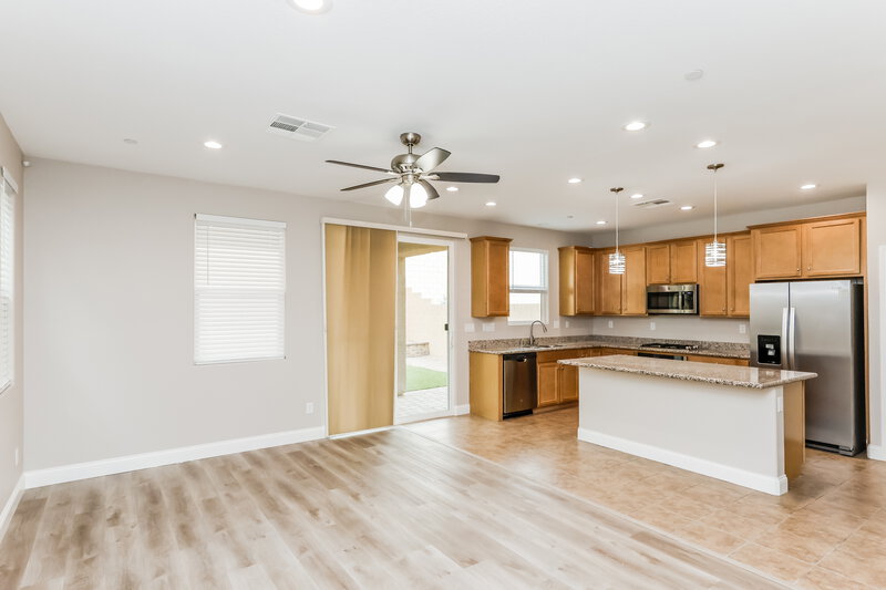 2,345/Mo, 377 Misterioso St Henderson, NV 89011 Dining Room View