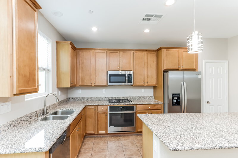 2,345/Mo, 377 Misterioso St Henderson, NV 89011 Kitchen View