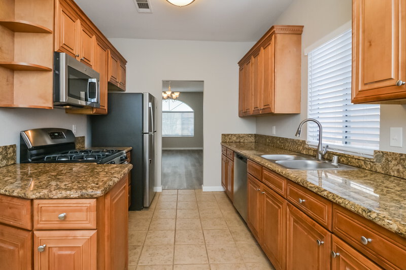 2,255/Mo, 2824 Deep Water Cir Las Vegas, NV 89117 Kitchen View 2