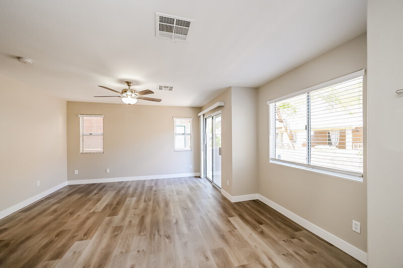 2,080/Mo, 5594 Calais Ct Las Vegas, NV 89118 Living Room View
