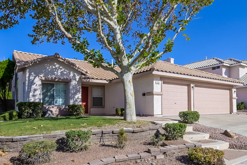 2,375/Mo, 725 Arrowhead Trl Henderson, NV 89002 Front View