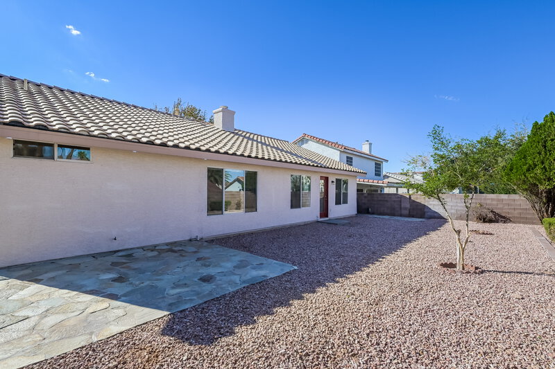 2,375/Mo, 725 Arrowhead Trl Henderson, NV 89002 Rear View 2