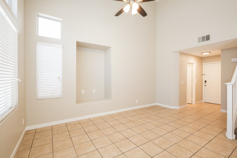 1,725/Mo, 2724 Advancement Ave North Las Vegas, NV 89031 Living Room View