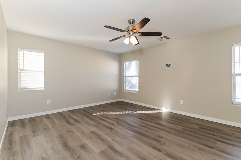 1,860/Mo, 124 Snow Dome Ave North Las Vegas, NV 89031 Main Bedroom View