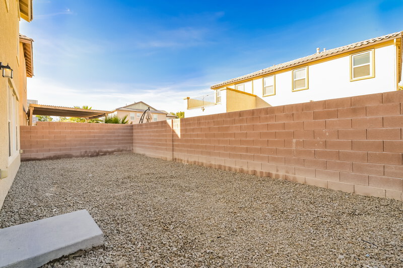 1,860/Mo, 124 Snow Dome Ave North Las Vegas, NV 89031 Rear View