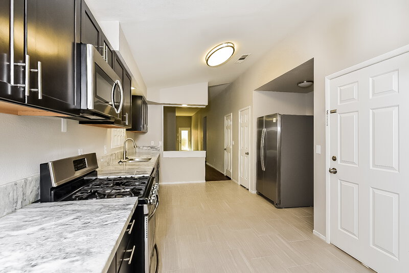 2,290/Mo, 4944 Signal Dr Las Vegas, NV 89130 Kitchen View