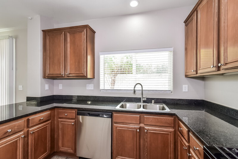 2,410/Mo, 9521 Colorado Blue St Las Vegas, NV 89123 Kitchen View 2