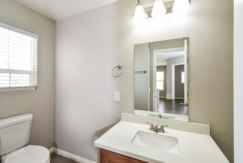 2,410/Mo, 9521 Colorado Blue St Las Vegas, NV 89123 Bathroom View
