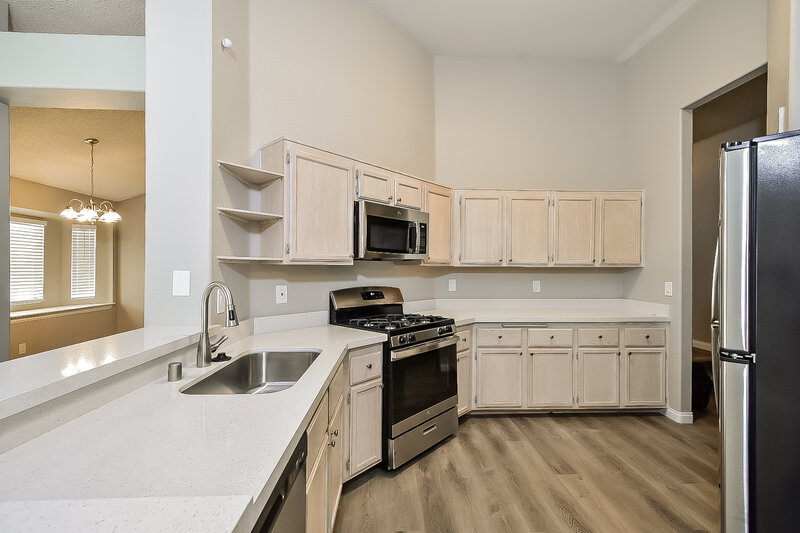 2,215/Mo, 3316 Sturbridge Cir Las Vegas, NV 89129 Kitchen View