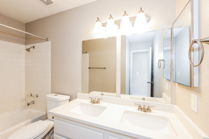 2,495/Mo, 2505 Kilmaron Cir Henderson, NV 89014 Bathroom View