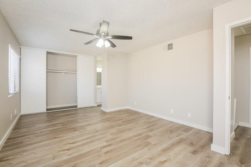 2,355/Mo, 4301 Satinwood Dr Las Vegas, NV 89147 Main Bedroom View