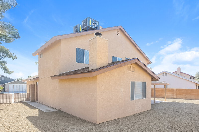 2,355/Mo, 4301 Satinwood Dr Las Vegas, NV 89147 Rear View 2