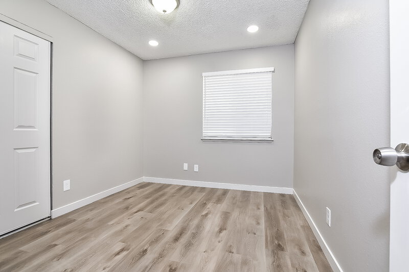 2,090/Mo, 8424 Lomack Ct Las Vegas, NV 89145 Misc View 12