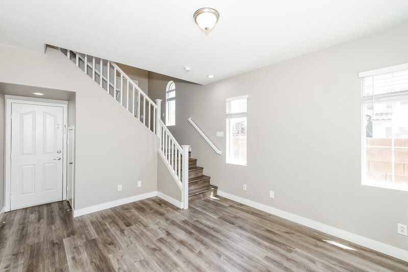 2,170/Mo, 9881 Lime Tree St Las Vegas, NV 89178 Living Room View 2