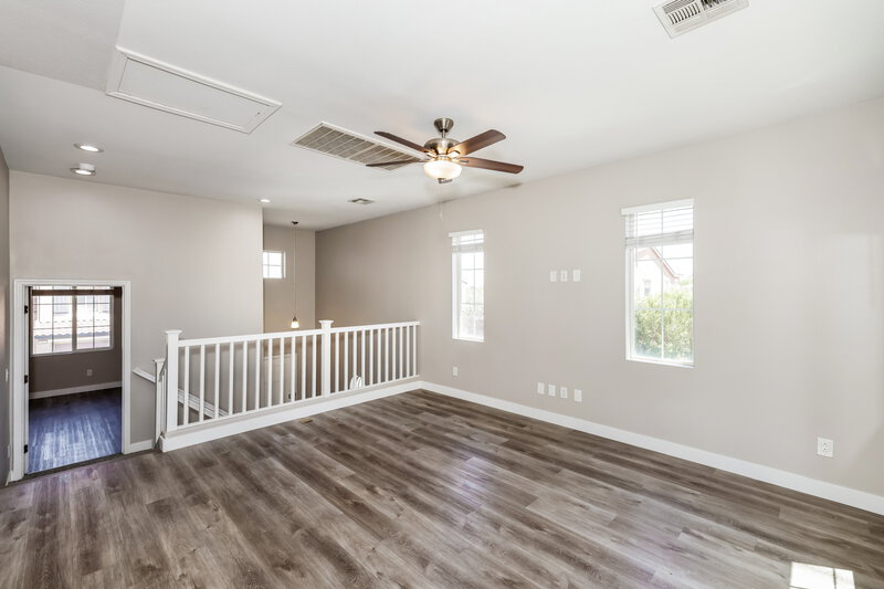 2,170/Mo, 9881 Lime Tree St Las Vegas, NV 89178 Family Room View 2