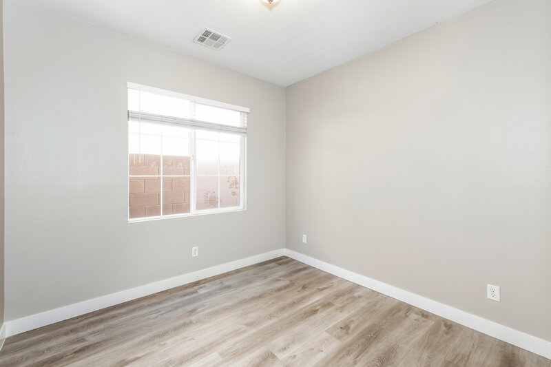 2,170/Mo, 9881 Lime Tree St Las Vegas, NV 89178 Bedroom View