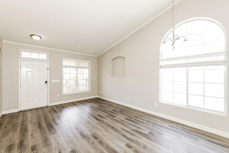 2,320/Mo, 9586 Lavarun Ct Las Vegas, NV 89123 Dining Room View 2
