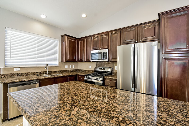 2,800/Mo, 3521 Midnight Mist Ct North Las Vegas, NV 89081 Kitchen View