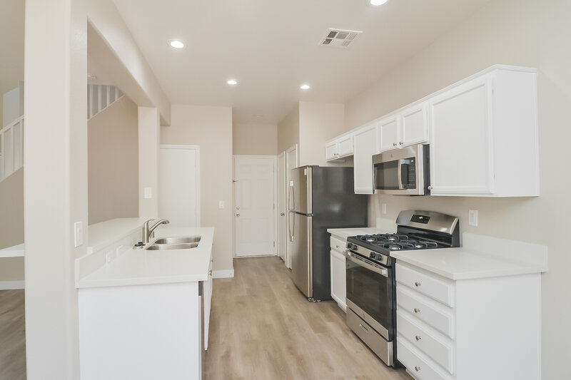 2,200/Mo, 690 Fragrant Sage Ct Henderson, NV 89015 Kitchen View 2