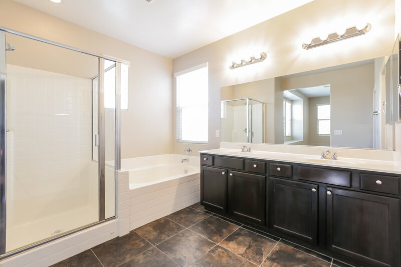 2,060/Mo, 8529 Orly Ave Las Vegas, NV 89143 Main Bathroom View