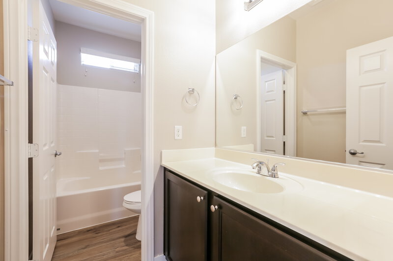 2,060/Mo, 8529 Orly Ave Las Vegas, NV 89143 Bathroom View