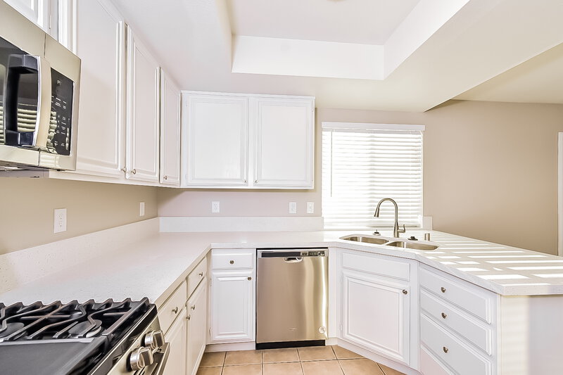 2,285/Mo, 4804 Crimson Glory Ln Las Vegas, NV 89130 Kitchen View