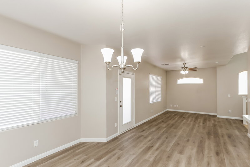 2,075/Mo, 8616 Nature Scene Dr Las Vegas, NV 89139 Dining Room View
