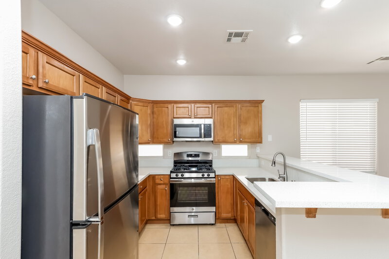 2,075/Mo, 8616 Nature Scene Dr Las Vegas, NV 89139 Kitchen View