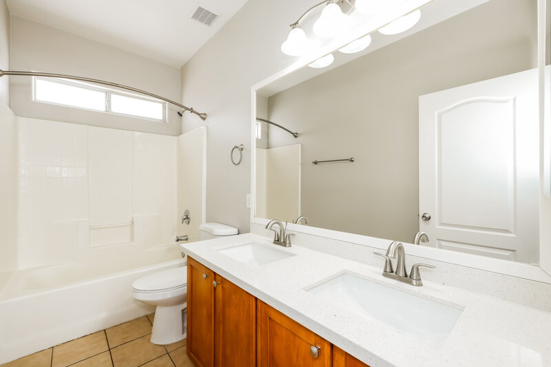 2,175/Mo, 8616 Nature Scene Dr Las Vegas, NV 89139 Bathroom View