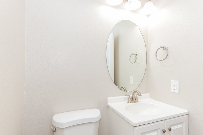 2,075/Mo, 8616 Nature Scene Dr Las Vegas, NV 89139 Bathroom View 2