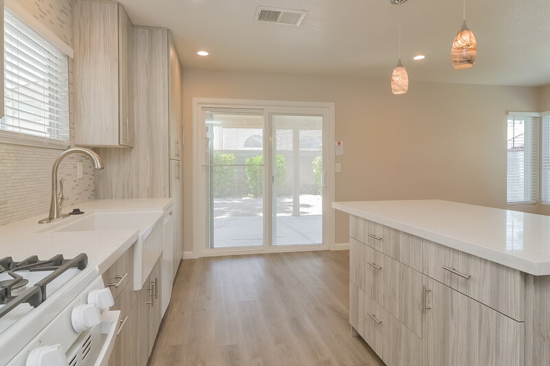 3,270/Mo, 1725 Autumn Rust Dr Las Vegas, NV 89119 Kitchen View 2