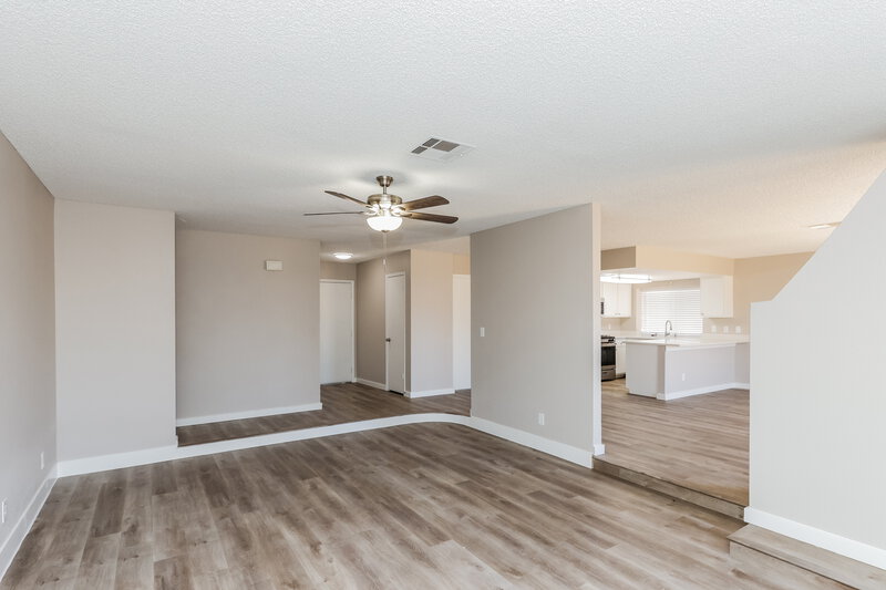 2,135/Mo, 727 Morrocco Dr Henderson, NV 89002 Living Room View 3