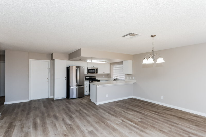 2,135/Mo, 727 Morrocco Dr Henderson, NV 89002 Dining Room View 2