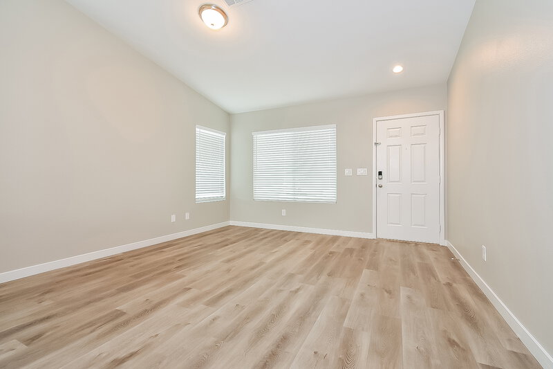 2,275/Mo, 4015 Captain Morgan Ave North Las Vegas, NV 89031 Family Room View 2