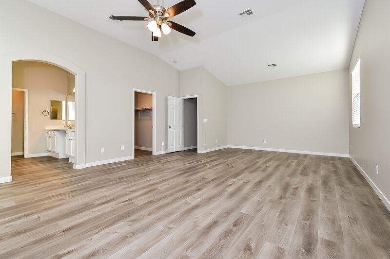 2,275/Mo, 4015 Captain Morgan Ave North Las Vegas, NV 89031 Main Bedroom View 2